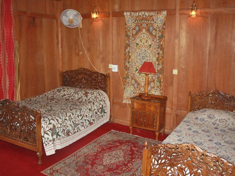 Akbar Group Of Heritage Houseboats Nagin Bagh Buitenkant foto